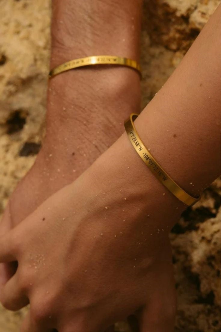 Pure Metal Couple Bracelet